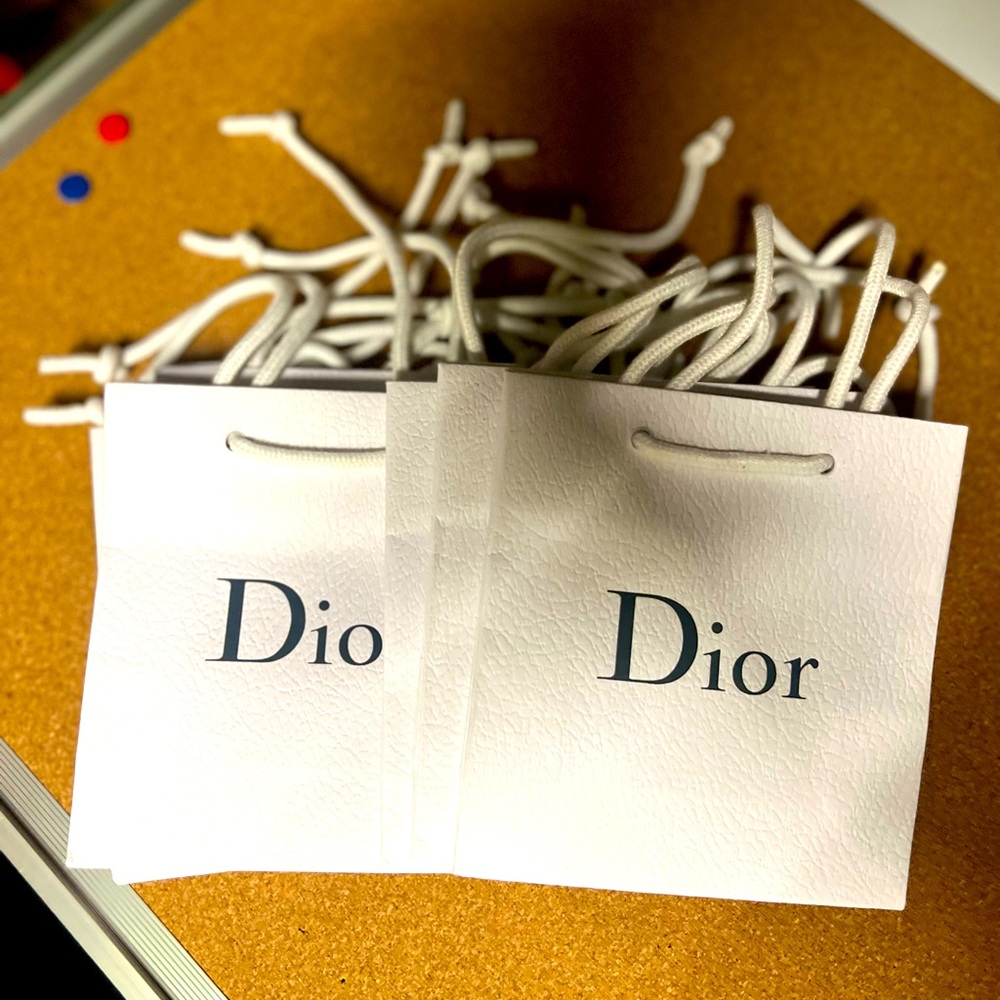 Little Dior paper bags